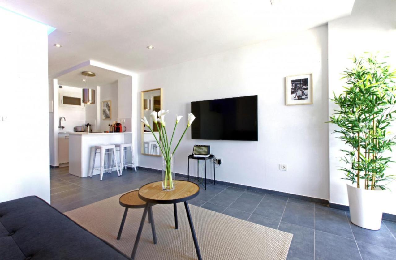 Precioso Apartamento Con Vistas Al Mar Y Piscinas Benalmádena Kültér fotó