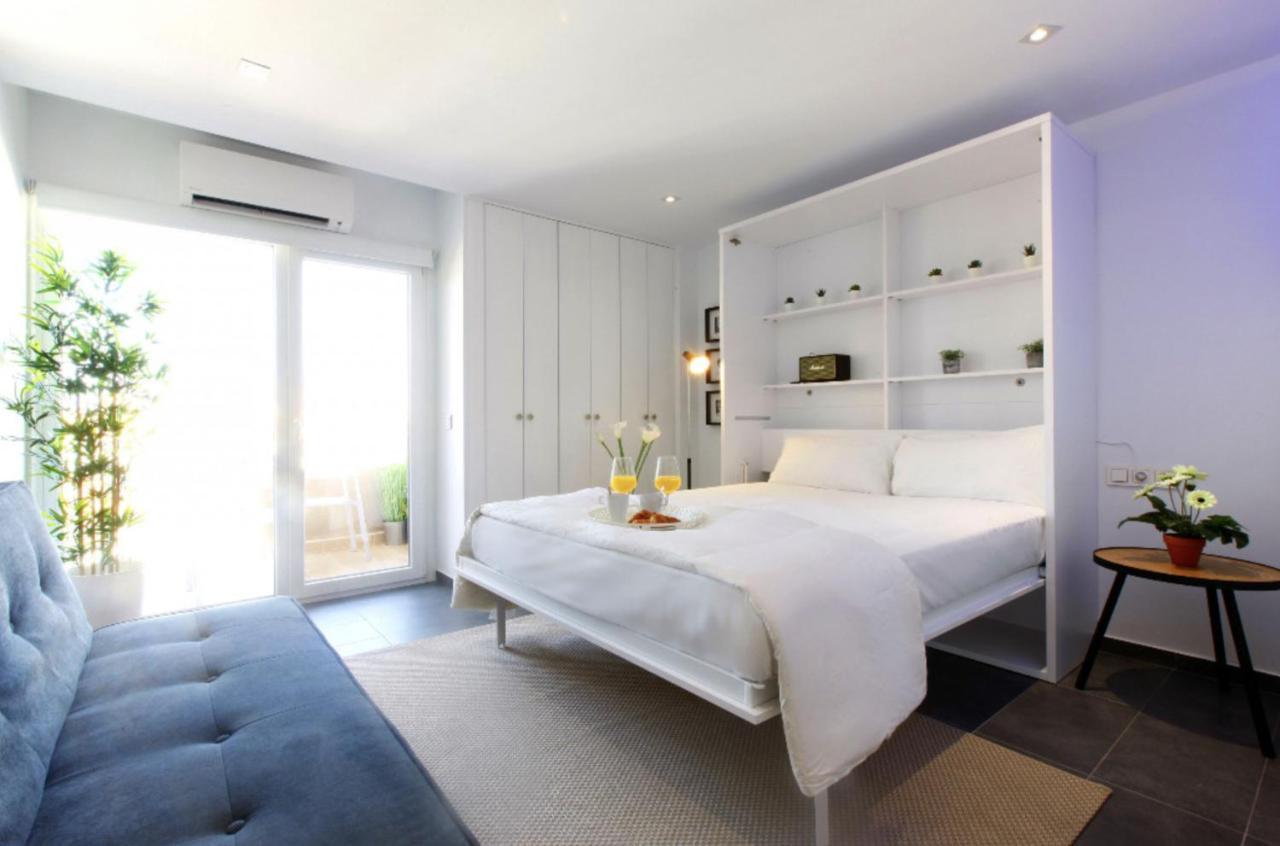 Precioso Apartamento Con Vistas Al Mar Y Piscinas Benalmádena Kültér fotó