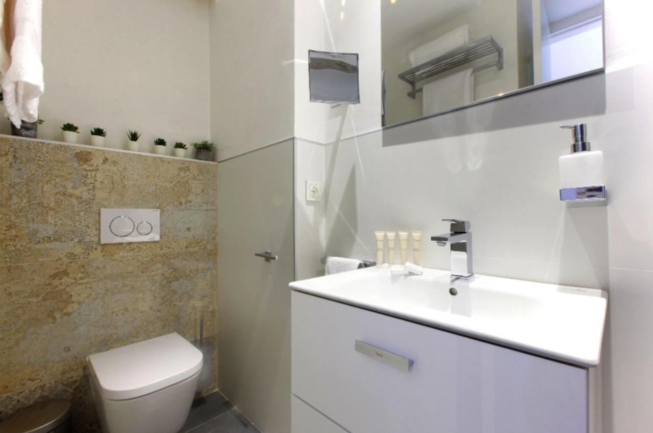 Precioso Apartamento Con Vistas Al Mar Y Piscinas Benalmádena Kültér fotó
